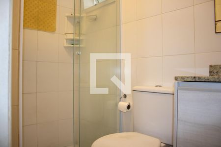 Apartamento à venda com 83m², 3 quartos e 2 vagas Apartamento à venda com 83m², 3 quartos e 2 vagasBanheiro Social