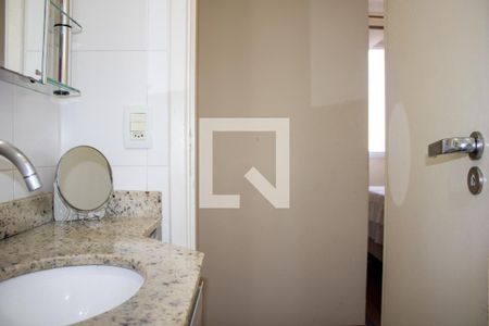 Apartamento à venda com 83m², 3 quartos e 2 vagas Apartamento à venda com 83m², 3 quartos e 2 vagasBanheiro da Suíte