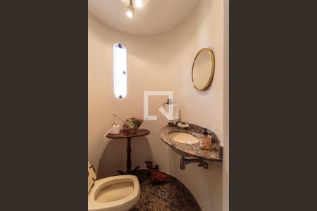 Apartamento à venda com 255m², 3 quartos e 3 vagas Apartamento à venda com 255m², 3 quartos e 3 vagasLavabo