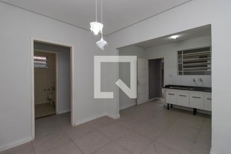 Casa à venda com 150m², 2 quartos e 4 vagasCopa
