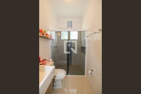 Casa para alugar com 416m², 4 quartos e 4 vagasBanheiro