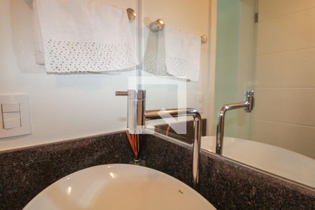 Casa para alugar com 416m², 4 quartos e 4 vagasBanheiro 3