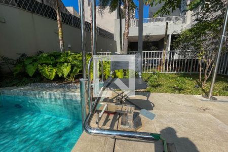 Studio à venda com 27m², 1 quarto e sem vaga Studio à venda com 27m², 1 quarto e sem vagaAcessibilidade