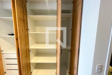 Studio à venda com 27m², 1 quarto e sem vaga Studio à venda com 27m², 1 quarto e sem vagaStudio