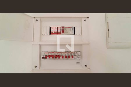 Apartamento para alugar com 65m², 2 quartos e sem vagaQuadro de Luz