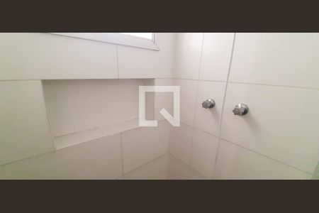 Apartamento para alugar com 65m², 2 quartos e sem vagaBanheiro da Suíte