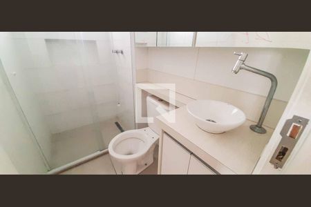 Apartamento para alugar com 65m², 2 quartos e sem vagaBanheiro da Suíte