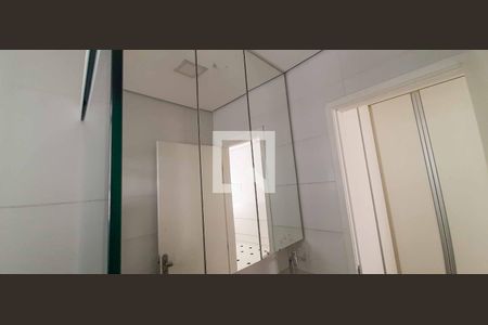 Apartamento para alugar com 65m², 2 quartos e sem vagaBanheiro da Suíte