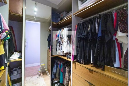 Casa à venda com 160m², 3 quartos e 2 vagasCloset da suíte 1