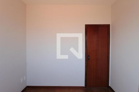 Casa para alugar com 100m², 3 quartos e 2 vagasQuarto 2