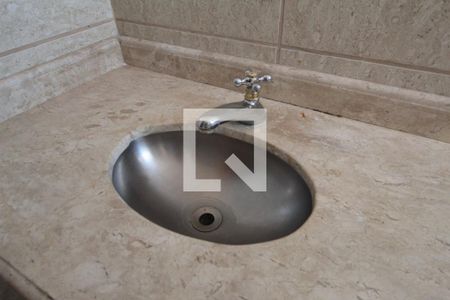 Casa para alugar com 100m², 3 quartos e 2 vagasBanheiro Suite