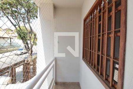 Casa para alugar com 100m², 3 quartos e 2 vagasVaranda