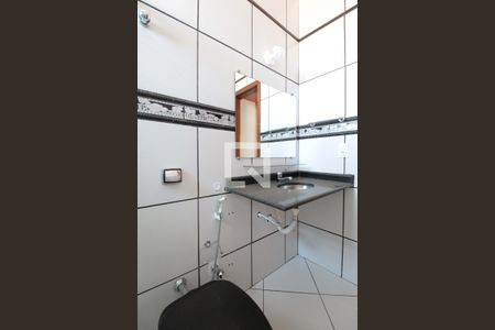 Casa para alugar com 100m², 3 quartos e 2 vagasBanheiro da Suite