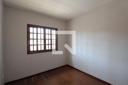 Casa para alugar com 100m², 3 quartos e 2 vagasQuarto 1