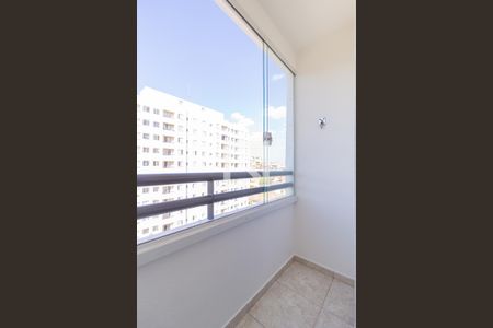 Sacada de apartamento para alugar com 2 quartos, 50m² em Cidade Ariston Estela Azevedo, Carapicuíba