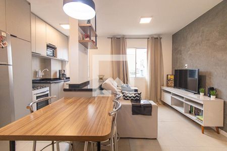 Sala de apartamento para alugar com 1 quarto, 40m² em Centro, Curitiba