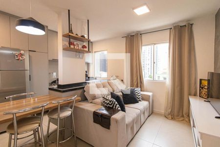 Sala de apartamento para alugar com 1 quarto, 40m² em Centro, Curitiba