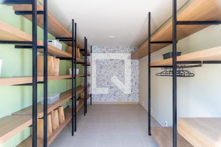 Apartamento para alugar com 30m², 1 quarto e sem vagaMini Mercado