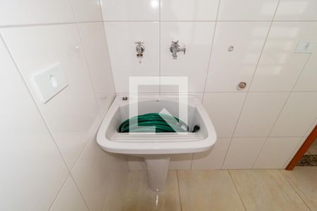 Casa à venda com 148m², 4 quartos e 3 vagas Casa à venda com 148m², 4 quartos e 3 vagasDetalhe - Área de Serviço