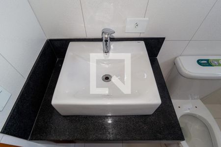 Casa à venda com 148m², 4 quartos e 3 vagas Casa à venda com 148m², 4 quartos e 3 vagasDetalhe Banheiro - Suíte 3