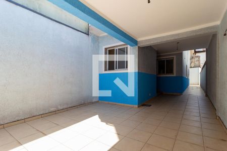 Casa à venda com 148m², 4 quartos e 3 vagas Casa à venda com 148m², 4 quartos e 3 vagasGaragem
