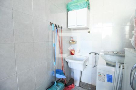 Casa à venda com 95m², 2 quartos e 1 vagaÁrea de Serviço