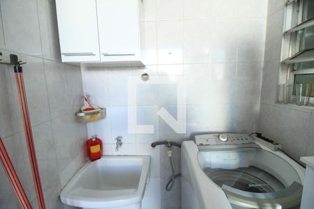 Casa à venda com 95m², 2 quartos e 1 vagaÁrea de Serviço