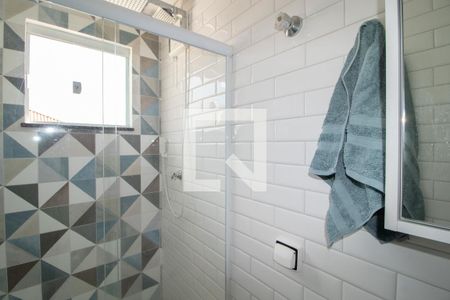 Banheiro da Suíte 1 de casa para alugar com 3 quartos, 110m² em Vila Isolina Mazzei, São Paulo