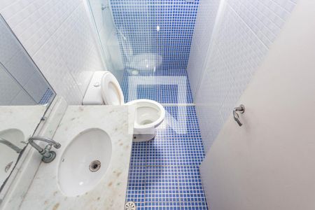Banheiro de casa para alugar com 3 quartos, 98m² em Jardim Miriam, São Paulo