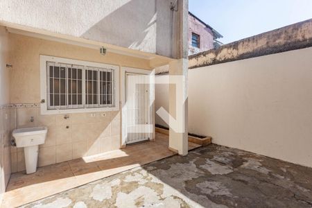 Quintal de casa para alugar com 3 quartos, 98m² em Jardim Miriam, São Paulo