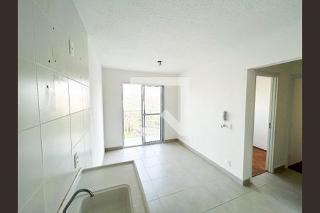 Sala/Cozinha de apartamento à venda com 2 quartos, 36m² em Socorro, São Paulo