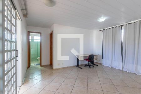 Sala de casa à venda com 3 quartos, 246m² em Trevo, Belo Horizonte
