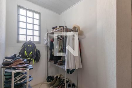 Casa à venda com 246m², 3 quartos e 4 vagasCloset