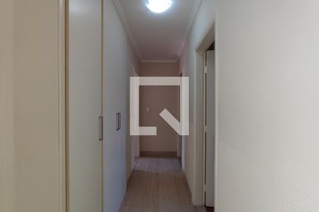 Casa à venda com 320m², 3 quartos e 2 vagasCorredor Quartos