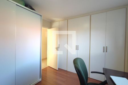 Casa à venda com 320m², 3 quartos e 2 vagasQuarto 3