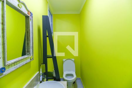 Casa de condomínio para alugar com 135m², 4 quartos e 2 vagasLavabo