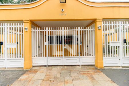 Casa de condomínio para alugar com 135m², 4 quartos e 2 vagasFachada