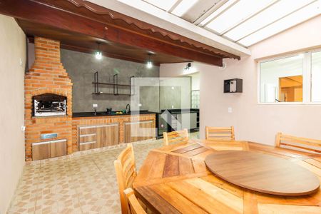 Casa de condomínio para alugar com 135m², 4 quartos e 2 vagasEspaço Gourmet