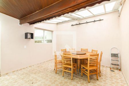 Casa de condomínio para alugar com 135m², 4 quartos e 2 vagasEspaço Gourmet