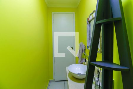 Casa de condomínio para alugar com 135m², 4 quartos e 2 vagasLavabo