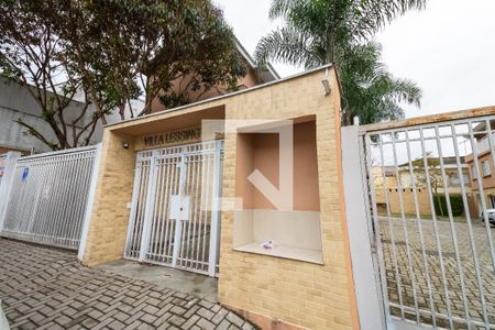 Casa de condomínio à venda com 100m², 3 quartos e 2 vagasFachada