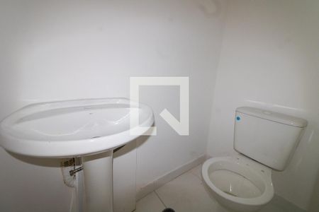 Casa de condomínio à venda com 100m², 3 quartos e 2 vagasLavabo