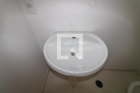 Casa de condomínio à venda com 100m², 3 quartos e 2 vagasLavabo