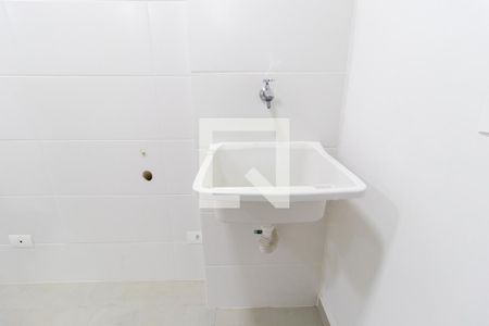 Cozinha e Área de Serviço de kitnet/studio para alugar com 1 quarto, 28m² em Cidade Industrial de Curitiba, Curitiba