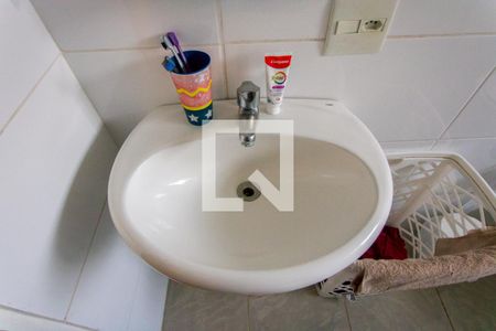 Casa à venda com 200m², 3 quartos e 3 vagasBanheiro do quarto 1