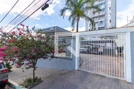 Apartamento para alugar com 50m², 2 quartos e 1 vaga Apartamento para alugar com 50m², 2 quartos e 1 vagaFachada