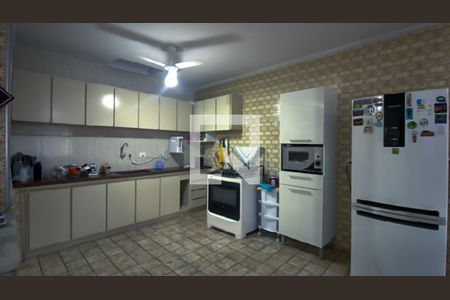 Casa à venda com 480m², 4 quartos e 2 vagasCozinha