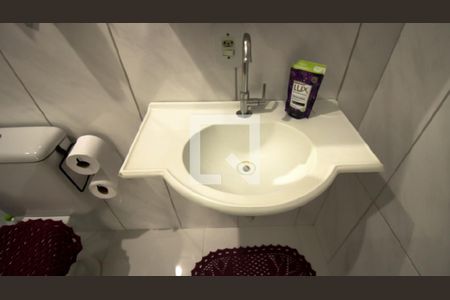 Casa à venda com 480m², 4 quartos e 2 vagasBanheiro da Suíte 2