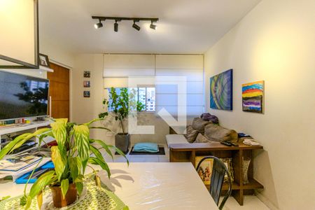 Apartamento à venda com 72m², 2 quartos e 1 vagaSala