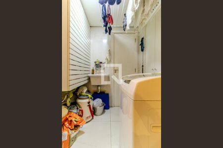 Apartamento à venda com 72m², 2 quartos e 1 vagaÁrea de Serviço